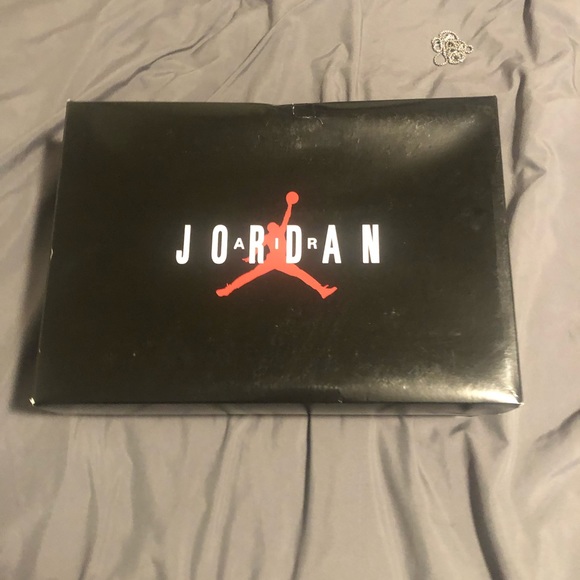 Jordan 11 low “72-10” - Picture 6 of 6